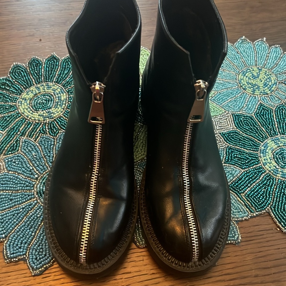 Admlis Leather Zip-Up Front Boots